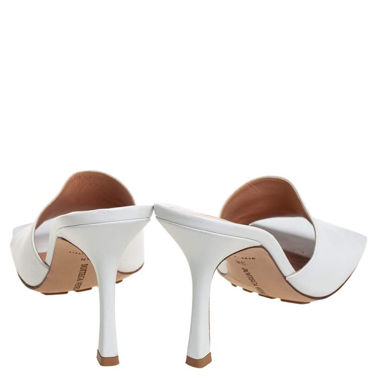 Pre Owned Bottega Veneta White Leather Stretch Open Toe Slide Sandals Size 38