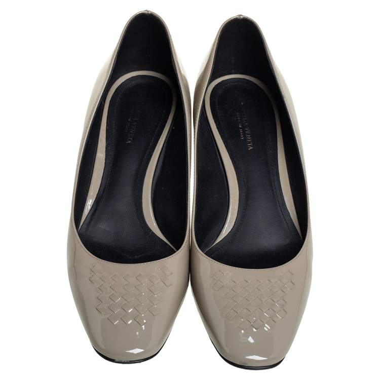 Pre Owned Bottega Veneta Grey Patent Leather Block Heel Pumps Size 37
