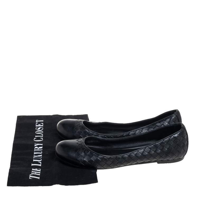 Pre Owned Bottega Veneta Black Leather Ballet Flats Size 39.5