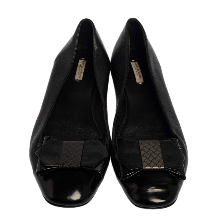 Pre Owned Bottega Veneta Black Leather  And Patent Bow Ballet Flats Size 39
