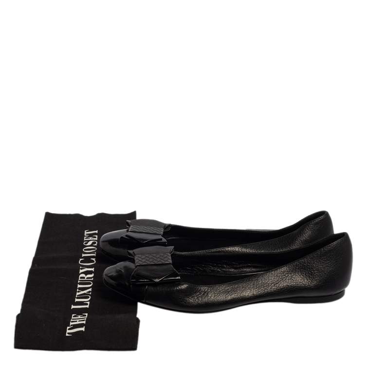 Pre Owned Bottega Veneta Black Leather  And Patent Bow Ballet Flats Size 39