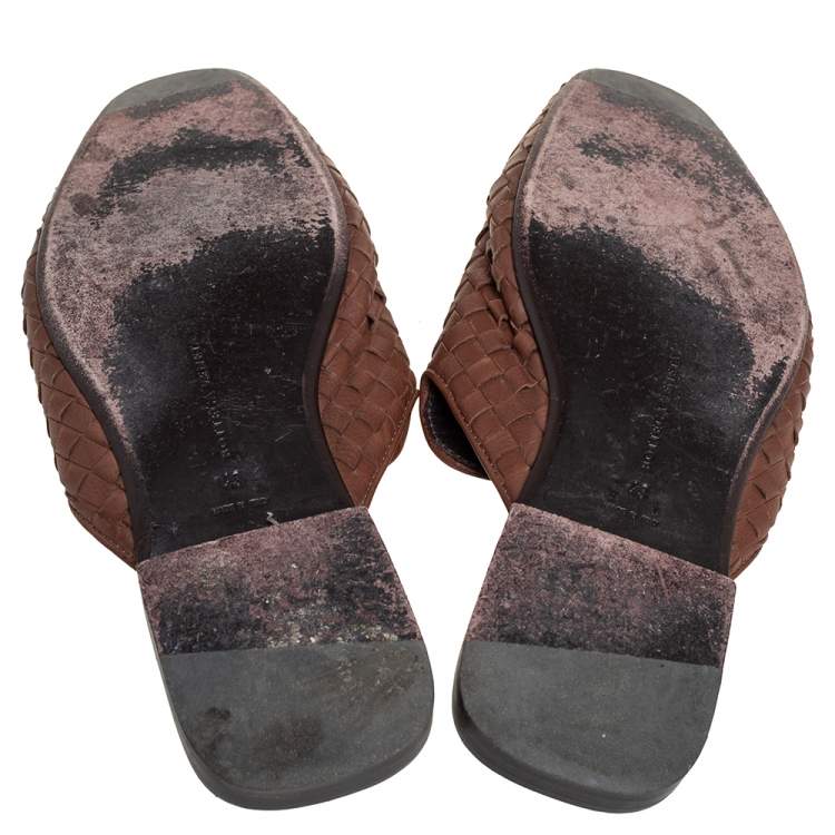 Pre Owned Bottega Veneta Brown Intrecciato Leather Slide Sandals Size 43