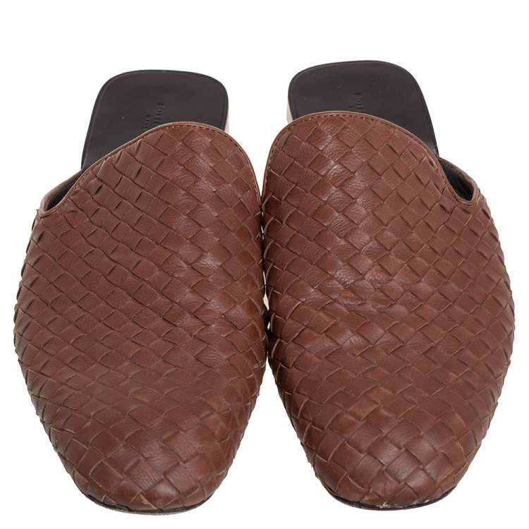 Pre Owned Bottega Veneta Brown Intrecciato Leather Slide Sandals Size 43
