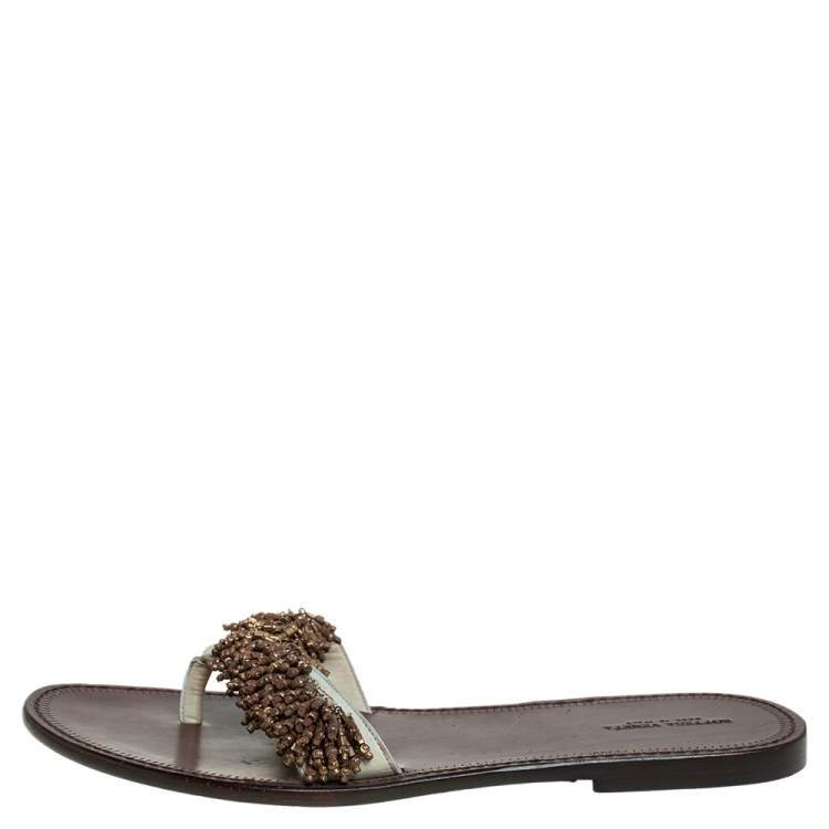 Pre Owned Bottega Veneta Cream Nubuck Leather Embellished Thong Flats Size 39.5