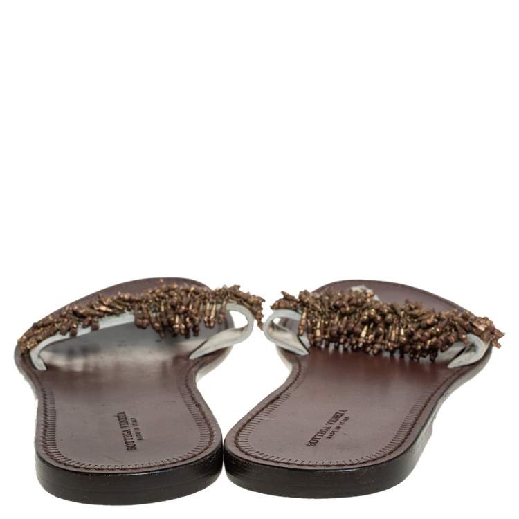 Pre Owned Bottega Veneta Cream Nubuck Leather Embellished Thong Flats Size 39.5