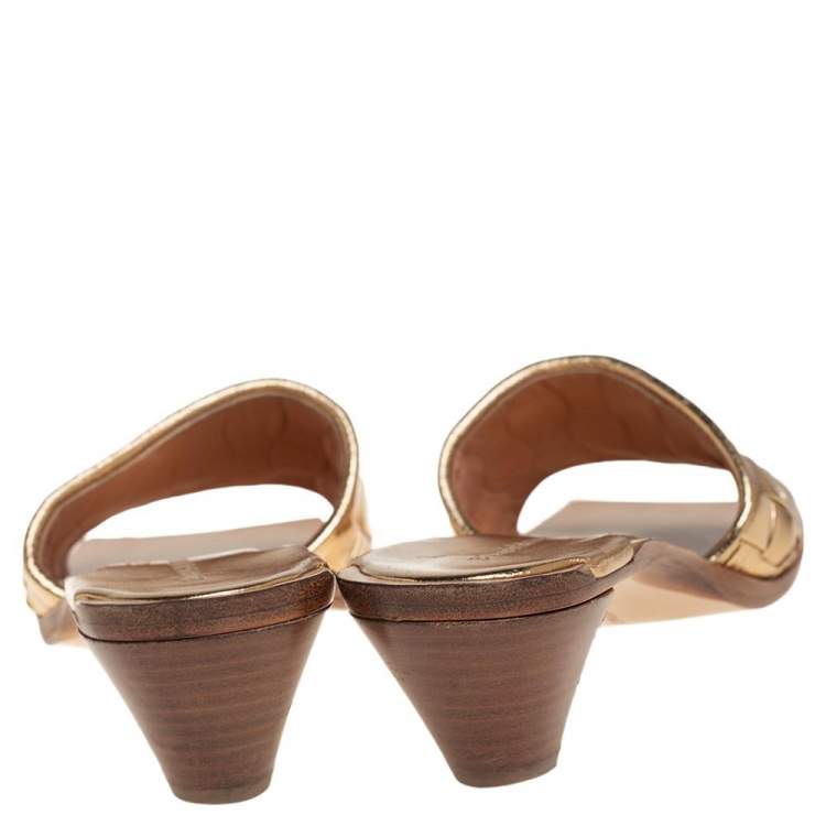 Pre Owned Bottega Veneta Metallic Gold Intrecciato Leather Stretch Square Toe Slide Sandals Size 38