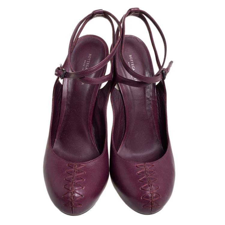 Pre Owned Bottega Veneta Dark Purple Leather Wedge Pumps Size 40