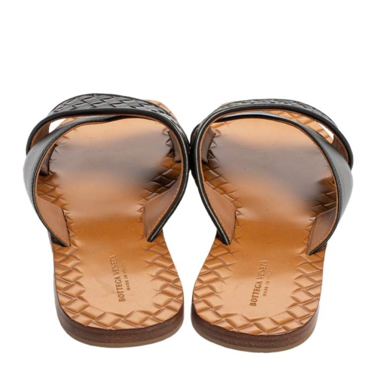 Pre Owned Bottega Veneta Black Intrecciato Leather Ravello Criss Cross Flat Slides Size 39