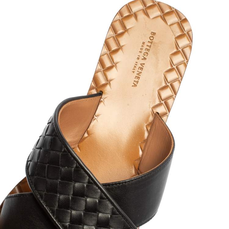 Pre Owned Bottega Veneta Black Intrecciato Leather Ravello Criss Cross Flat Slides Size 39