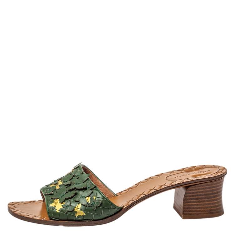 Pre Owned Bottega Veneta Green Intrecciato Leather Butterfly Applique Ravello Slides Size 41