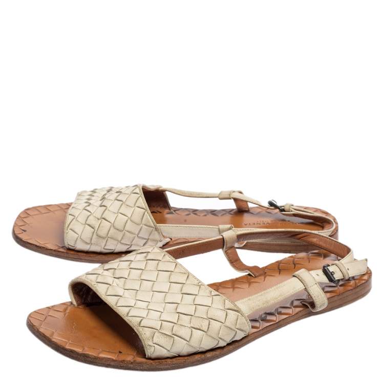 Pre Owned  Bottega Veneta White Intrecciato Leather Slingback Sandals Size 36.5