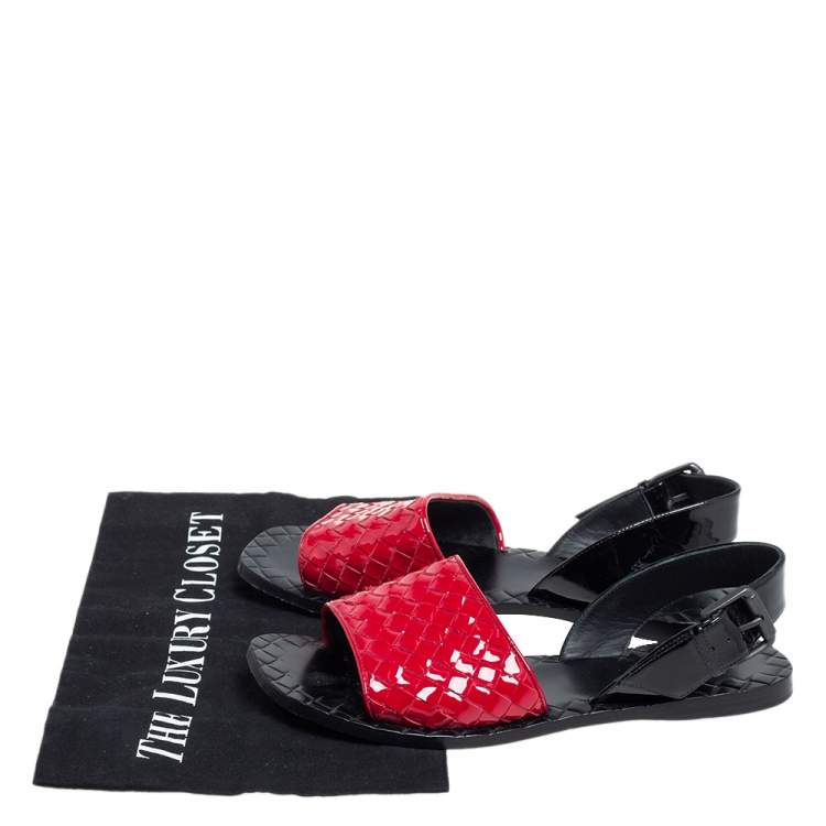 Pre Owned Bottega Black/Red Patent Leather Veneta Slingback Sandals Size 36