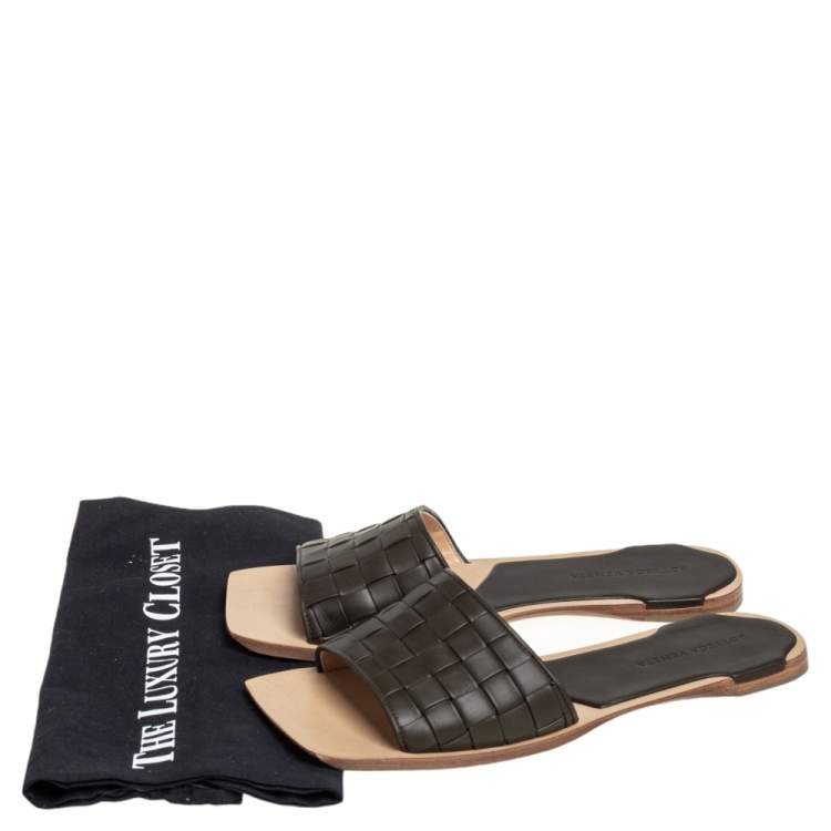 Pre Owned Bottega Veneta Dark Olive Green Intrecciato Leather Slide Flats Size 40.5