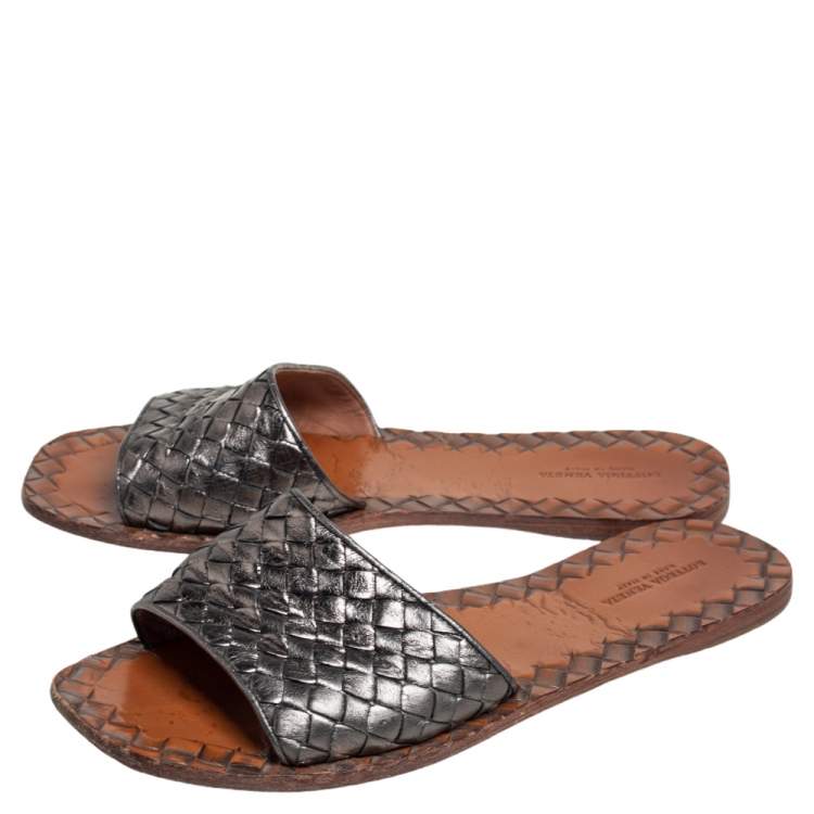 Pre Owned Bottega Veneta Metallic Grey Intrecciato Leather Ravello Flats Size 39