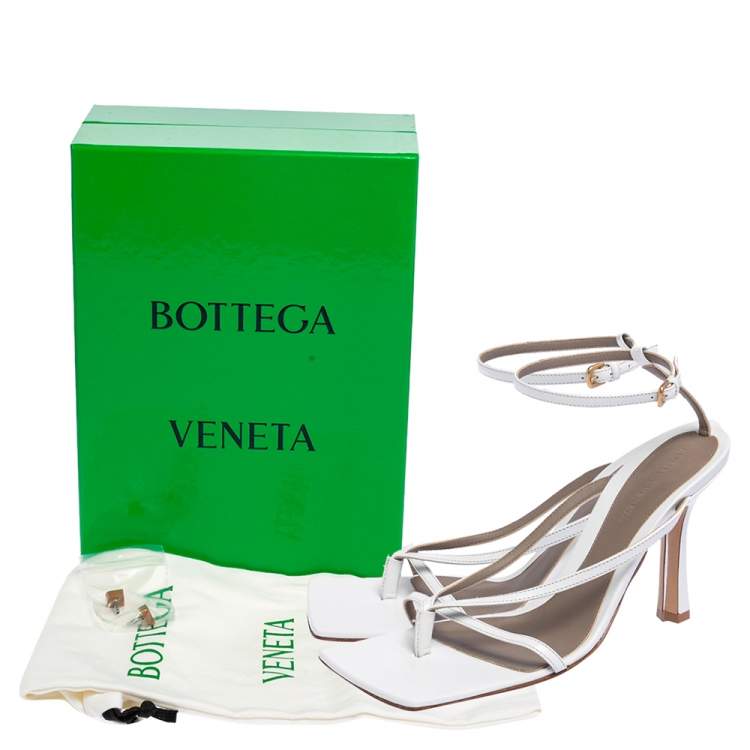 Pre Owned Bottega Veneta White Leather Ankle Strap Square Toe Sandals Size 38.5