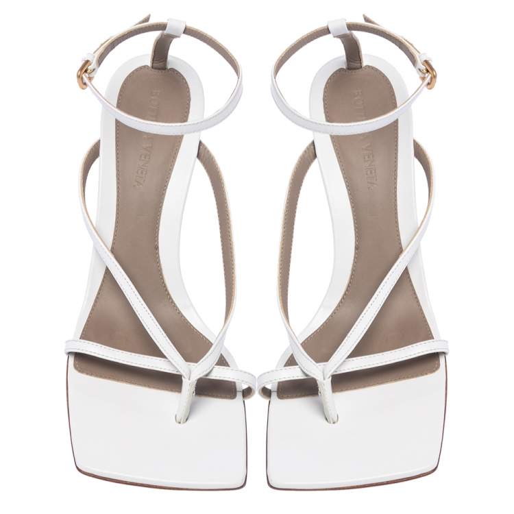 Pre Owned Bottega Veneta White Leather Ankle Strap Square Toe Sandals Size 38.5