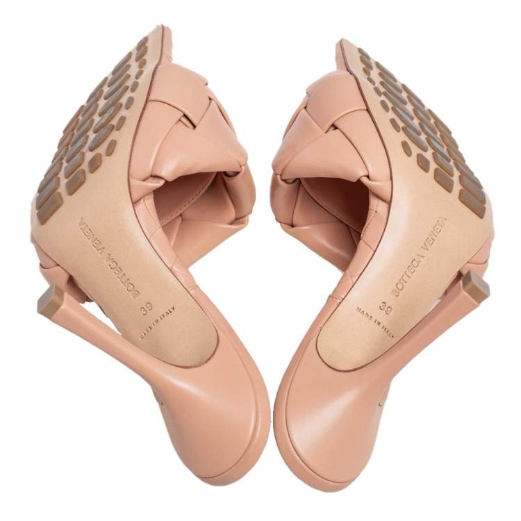 Pre Owned Bottega Veneta Beige Intrecciato Leather Lido Slide Sandals Size 39