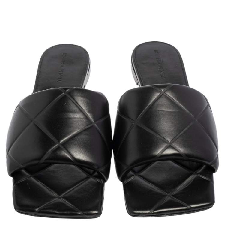 Pre Owned Bottega Black Quilted Leather Slide Flats Size 42