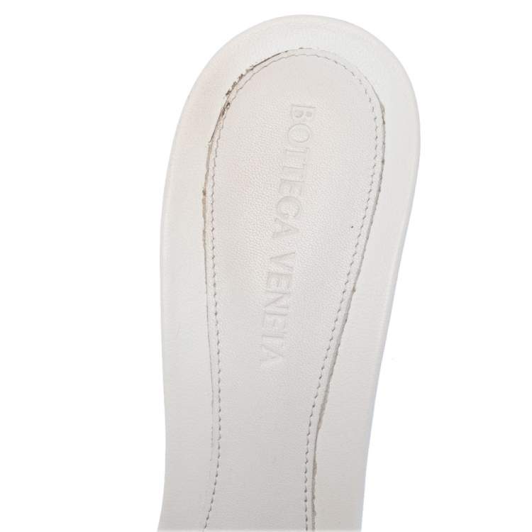 Pre Owned Bottega Veneta White Quilted Leather Lido Slide Sandals Size 39
