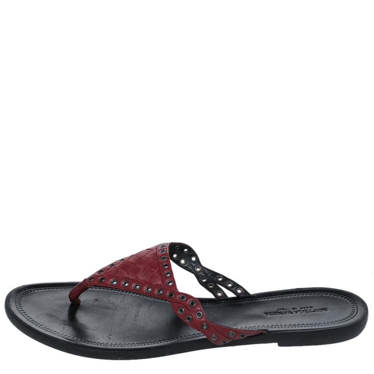 Pre Owned Bottega Veneta Burgundy Leather Thong Sandals Size 38.5