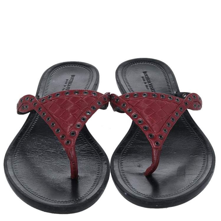 Pre Owned Bottega Veneta Burgundy Leather Thong Sandals Size 38.5