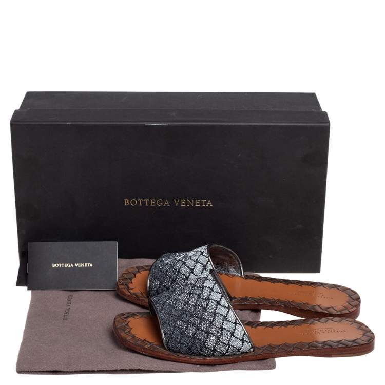 Pre Owned Bottega Veneta Metallic Grey/Silver Intrecciato Fabric Slide Flats Size 36