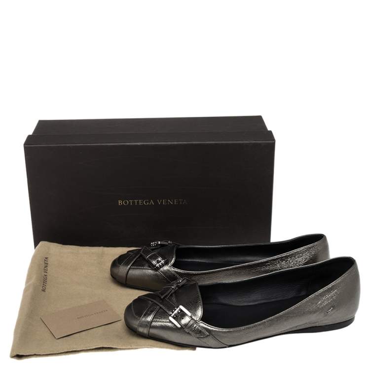 Pre Owned Bottega Veneta Metallic Leather Cross Buckle Strap Ballet Flats Size 39