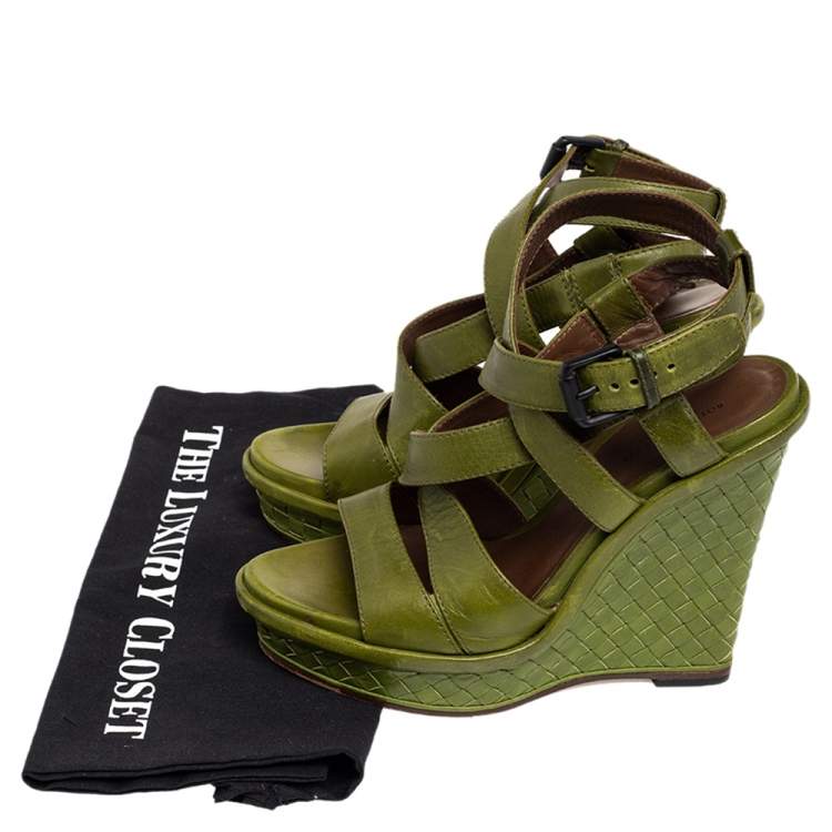 Pre Owned Bottega Veneta Green Intrecciato And Leather Wedge Sandals Size 38