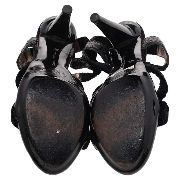 Pre Owned Bottega Veneta Black Croc Embossed Leather T-Strap Sandals Size 38.5