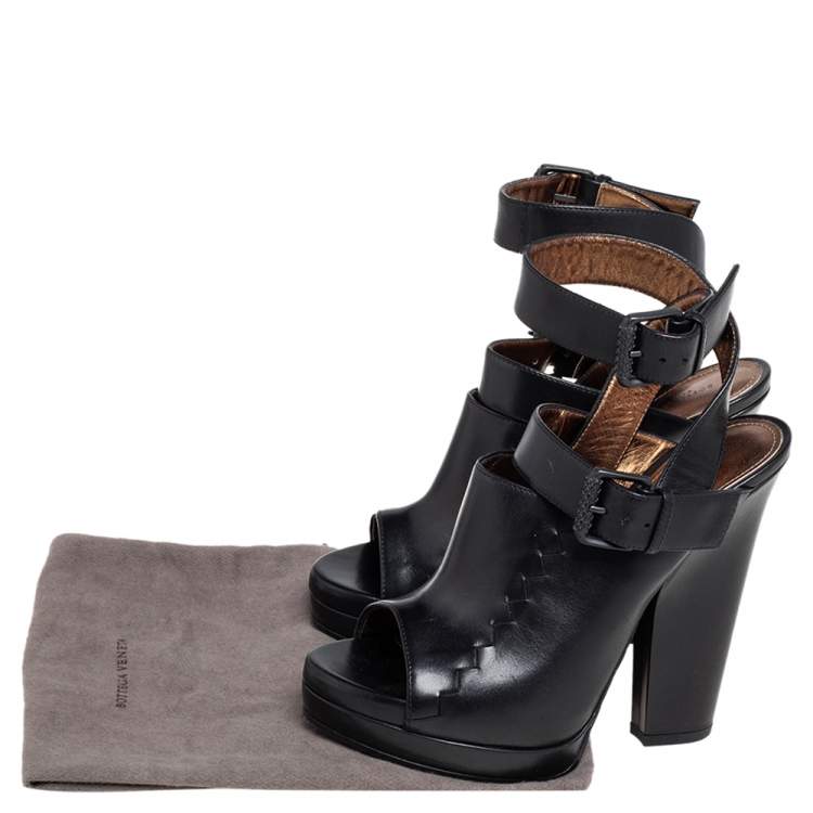 Pre Owned Bottega Veneta Black Leather Buckle Detail Open Toe Sandals Size 38.5