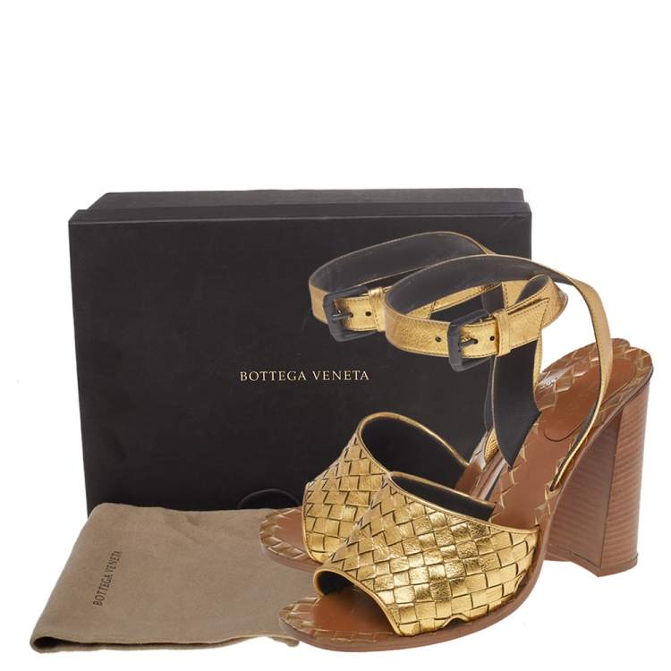 Pre Owned Bottega Veneta Gold Intrecciato Leather Block Heel Sandals Size 40