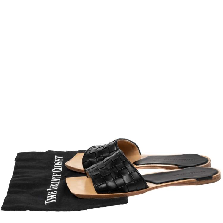 Pre Owned Bottega Veneta Black Intrecciato Leather Slide Flats Size 41.5