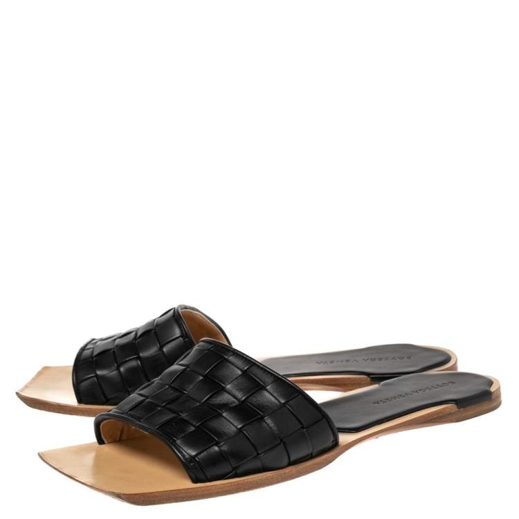 Pre Owned Bottega Veneta Black Intrecciato Leather Slide Flats Size 41.5