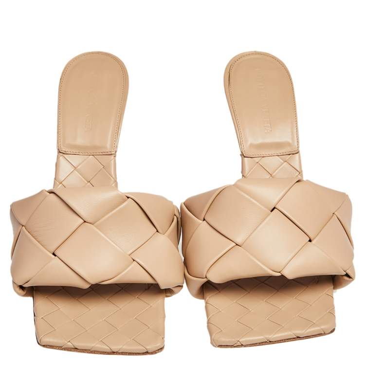Pre Owned Bottega Veneta Beige Intrecciato Leather Lido Slide Sandals Size 39