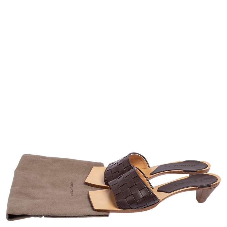 Pre Owned Bottega Veneta Brown Intrecciato Leather Slide  Sandals Size 37.5