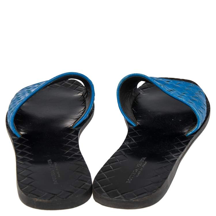 Pre Owned Bottega Veneta Blue Intrecciato Leather Flat Slides Size 38