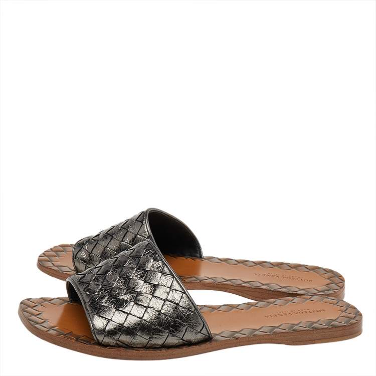 Pre Owned Bottega Veneta Metallic Intrecciato Leather Flat Slides Size 35