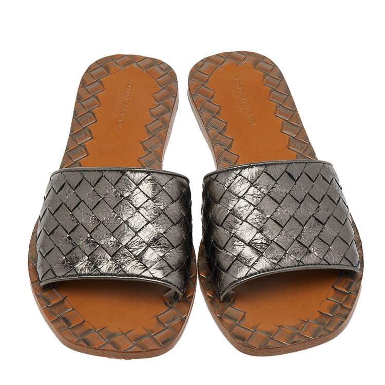 Pre Owned Bottega Veneta Metallic Intrecciato Leather Flat Slides Size 35