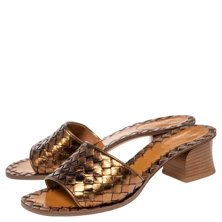 Pre Owned Bottega Veneta Metallic Brown Intrecciato Leather Ravello Slide Sandals Size 37