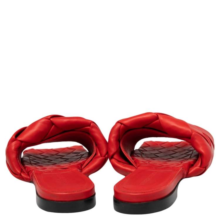 Pre Owned Bottega Veneta Red Intrecciato Leather Flat Slide Sandals Size 37