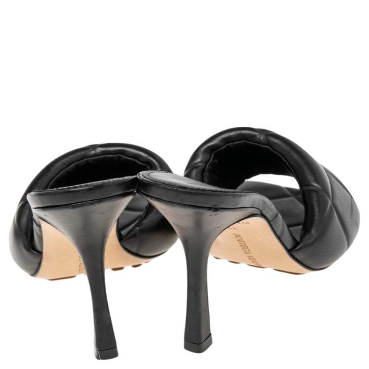 Pre Owned Bottega Veneta Black Intrecciato Leather Lido Slide Sandals Size 37