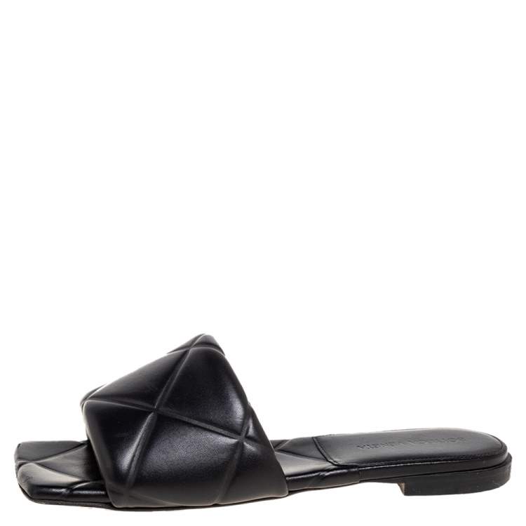 Pre Owned Bottega Veneta Black Leather Lido Flat Slides Size 37