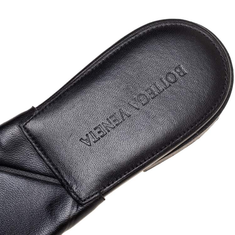 Pre Owned Bottega Veneta Black Leather Lido Flat Slides Size 37