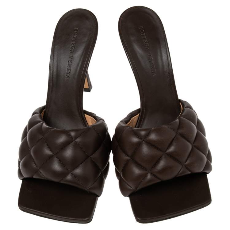 Pre Owned Bottega Veneta Dark Brown Padded Leather Slide Sandals Size 39
