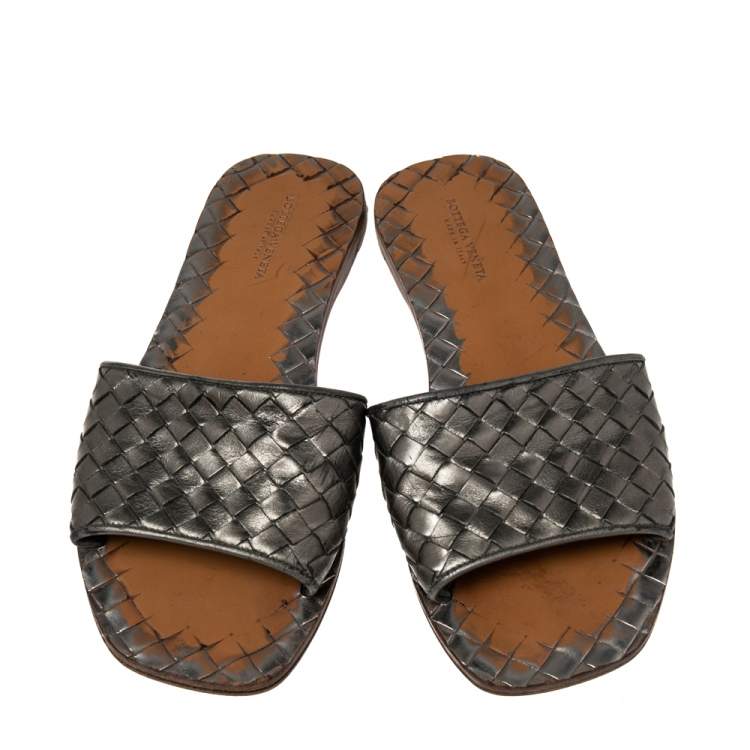 Pre Owned Bottega Veneta Metallic Grey Intrecciato Leather Flat Slide Sandals Size 36
