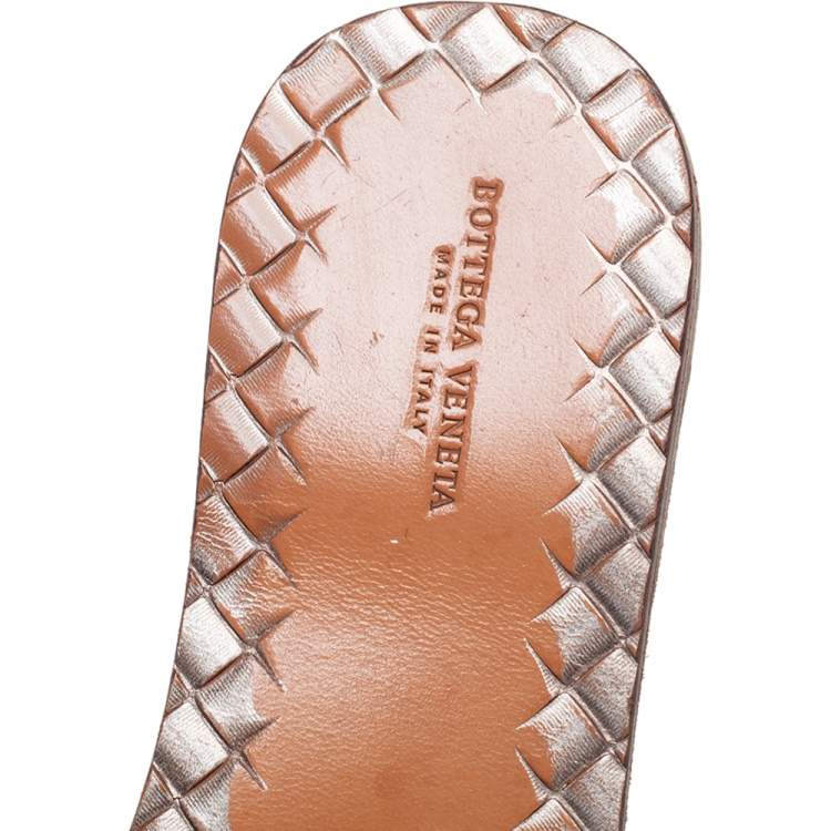 Pre Owned Bottega Veneta Metallic Silver Intrecciato Leather Slide Flats Size 39