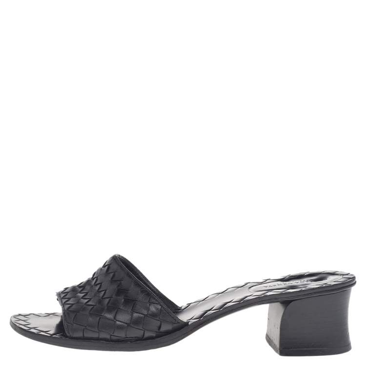 Pre Owned Bottega Veneta Black Intrecciato Leather Ravello Slide Sandals Size 36.5