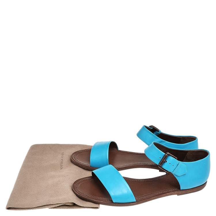 Pre Owned Bottega Veneta Blue Leather Flat Ankle Strap Sandals Size 40.5