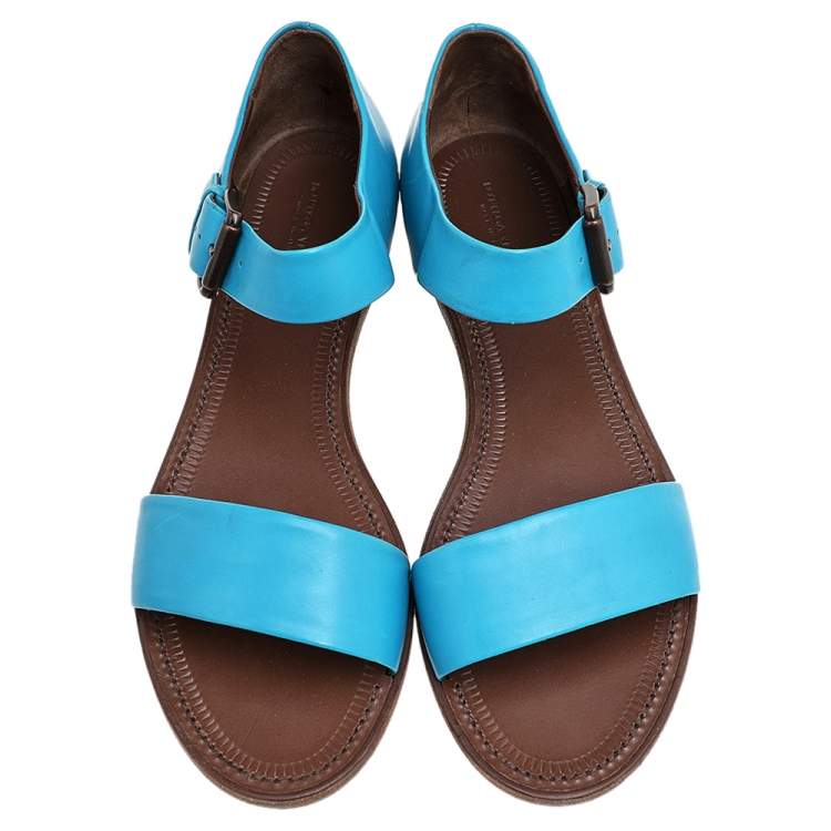 Pre Owned Bottega Veneta Blue Leather Flat Ankle Strap Sandals Size 40.5