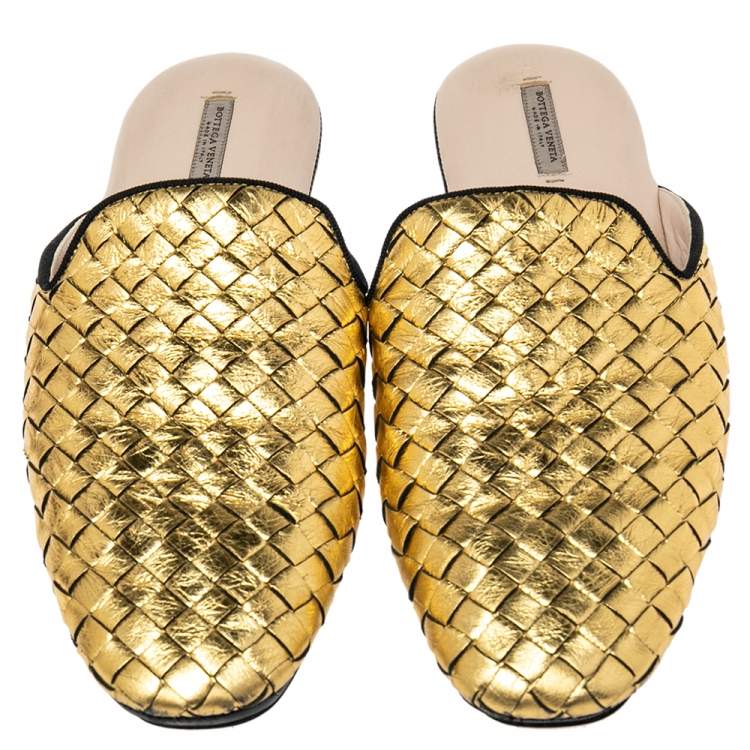 Pre Owned Bottega Veneta Metallic Gold  Intrecciato Leather Fiandra Mules Size 37.5